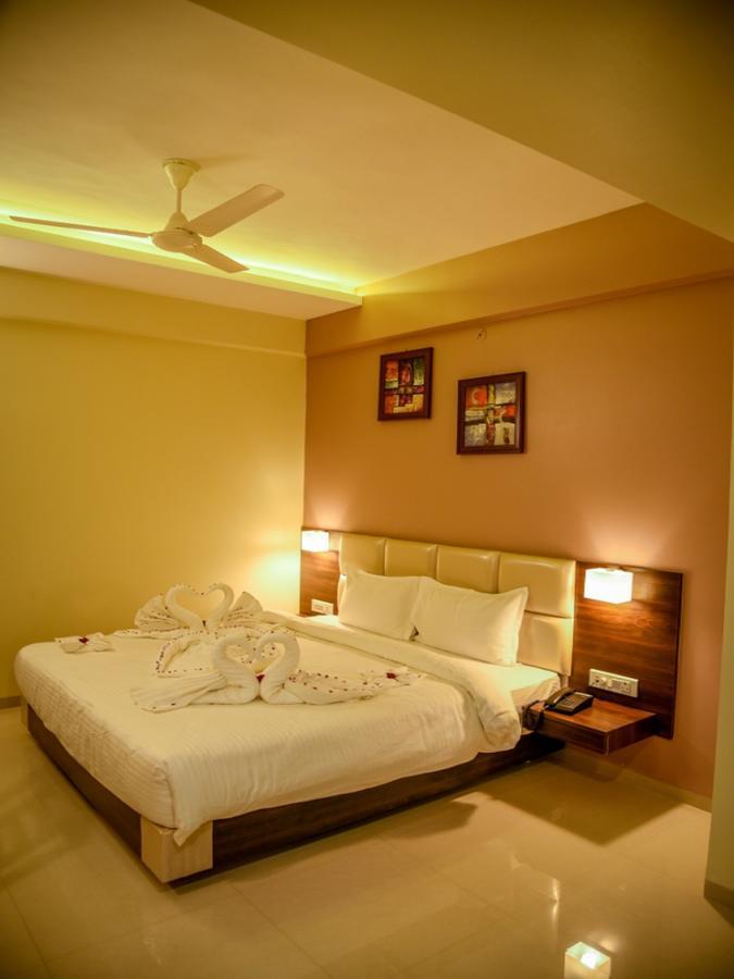 Royal Inn Khandwa Экстерьер фото