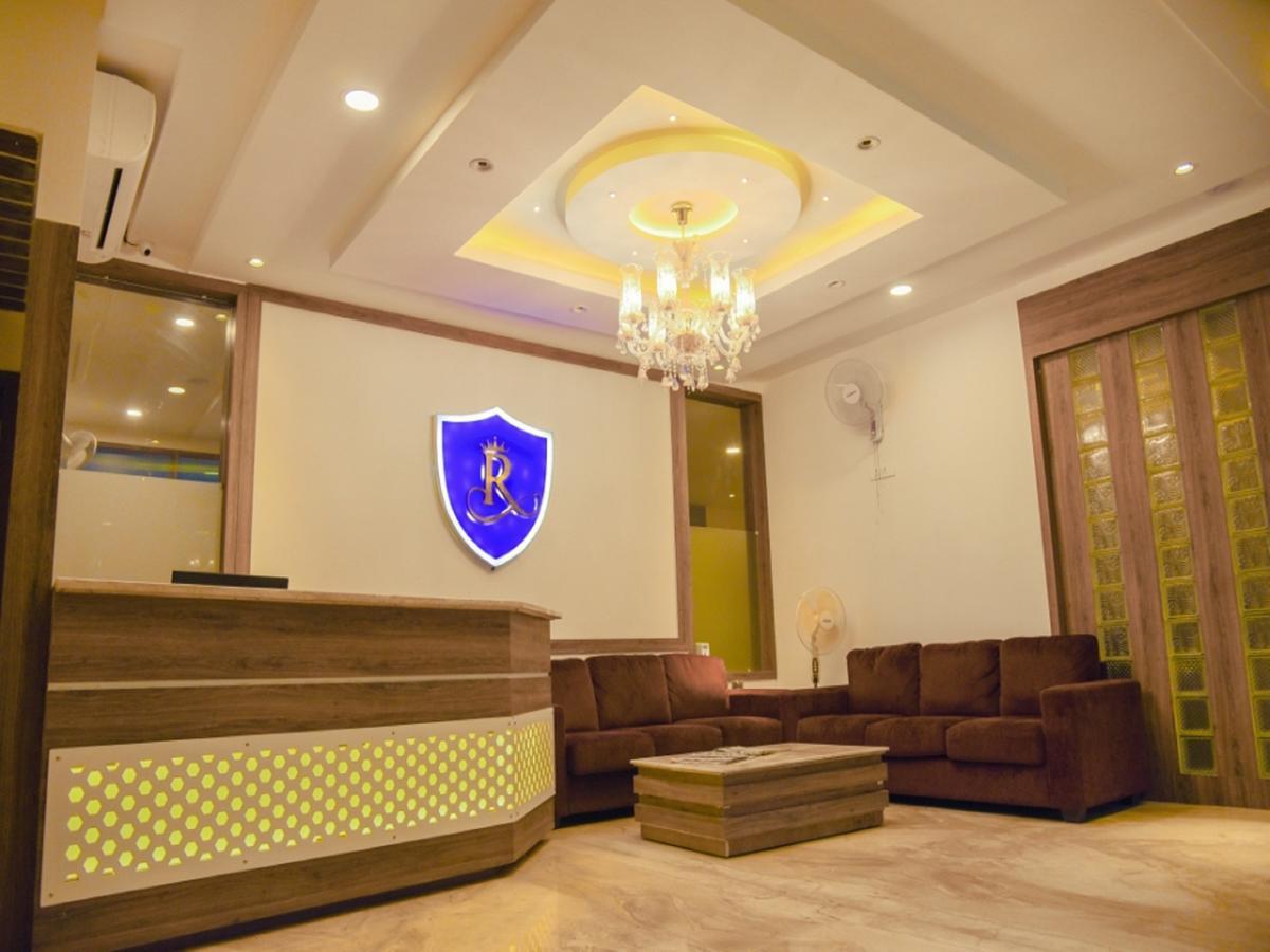 Royal Inn Khandwa Экстерьер фото